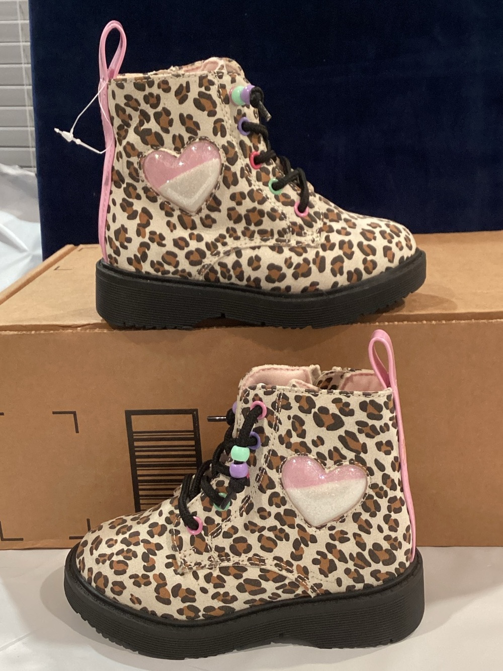 Harper Canyon Victorya Fae Girls Leopard Combat Boots Size 7 NWOB